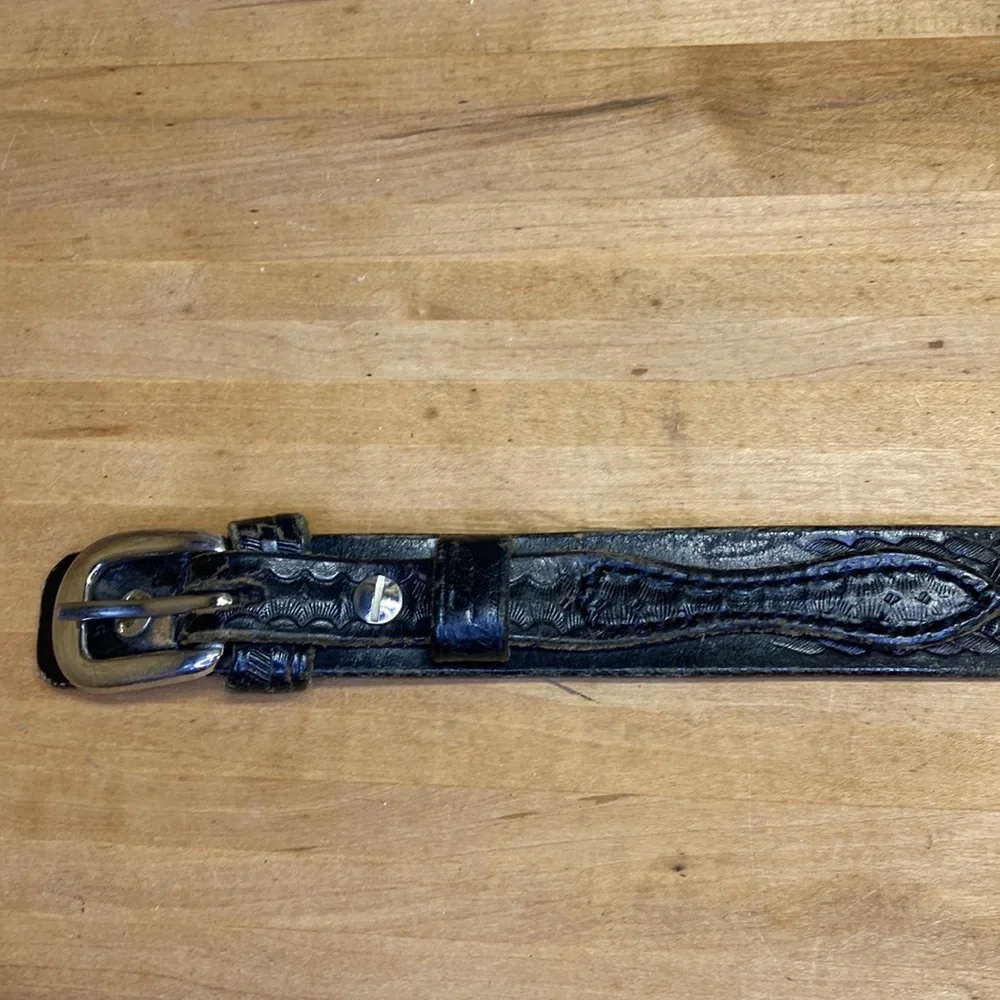 Cabela’s black leather braided tooled leather belt distressed size 46 brass